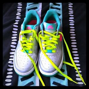 Wmns Air Force ones sizes 7